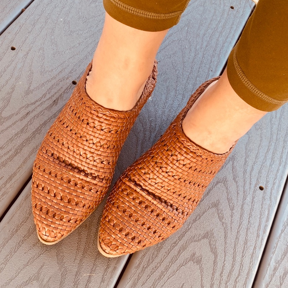 universal thread weaved mule clog slides size 7